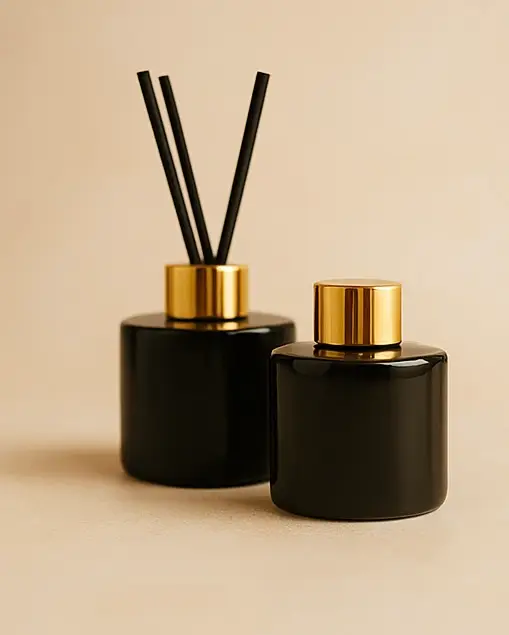 namų kvapas juodame difuzoriuje – cigaras ir viskis (100 ml) namų kvapas juodame difuzoriuje – cigaras ir viskis (100 ml)